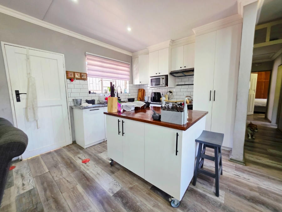 3 Bedroom Property for Sale in Pellissier Free State